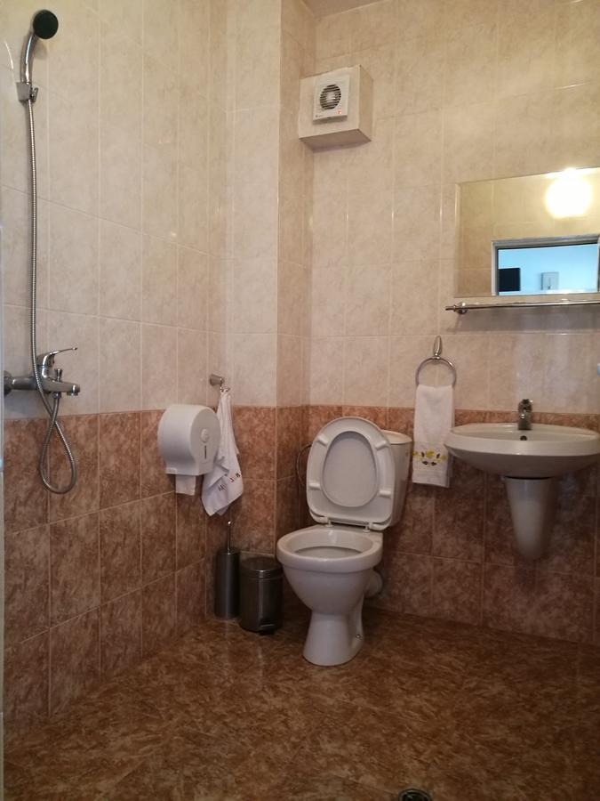 Family Hotel Lipite Tipchenitsa Экстерьер фото
