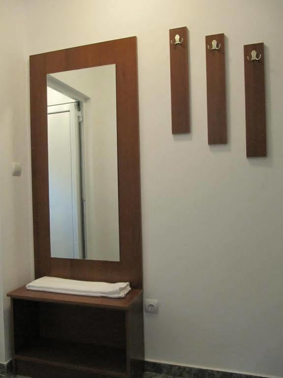 Family Hotel Lipite Tipchenitsa Экстерьер фото